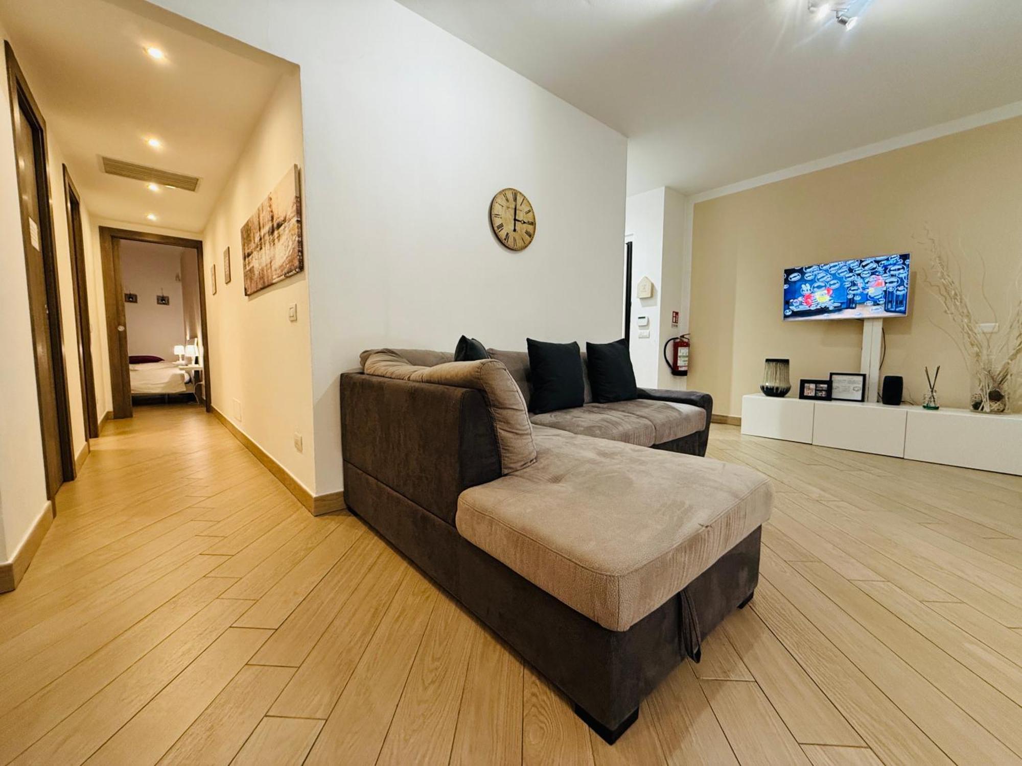 Comecasa Modern Apartment In Historical Centre Asti Ngoại thất bức ảnh