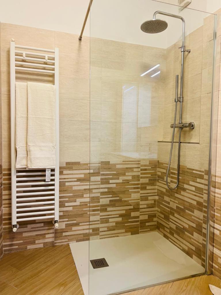 Comecasa Modern Apartment In Historical Centre Asti Ngoại thất bức ảnh